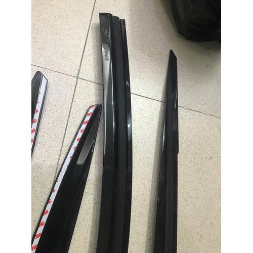 Bộ vè mưa đen xe Huyndai Kona