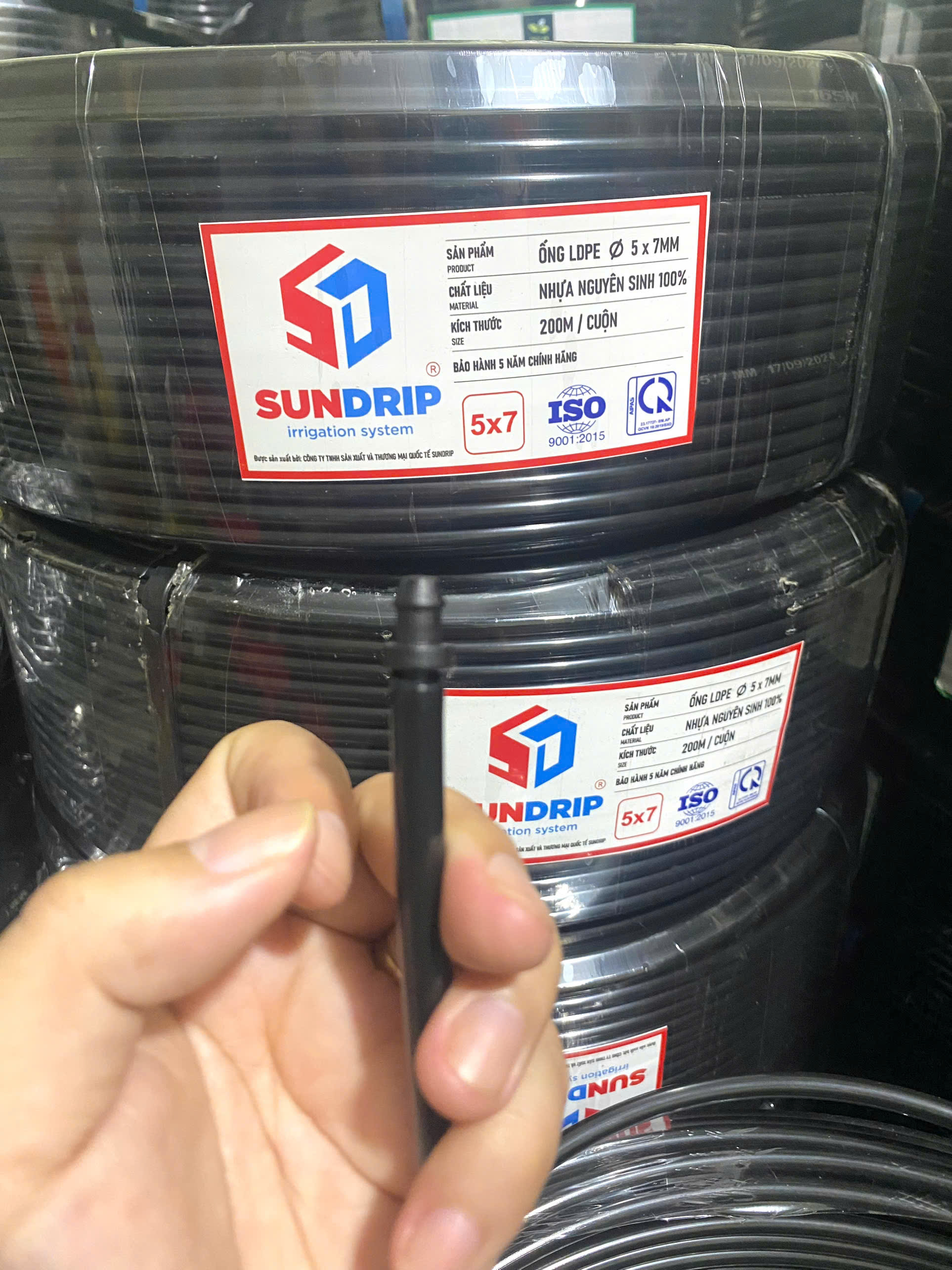 Bịt ống 6mm, 8mm màu đen