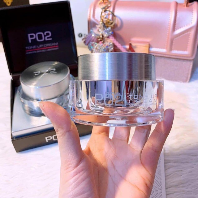 Kem kích trắng váng sữa orôche p02 tone up cream