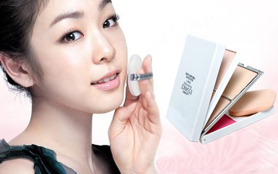 Phấn trang điểm Esance  5 in 1 (4 phấn phủ + 1 phấn má hồng)