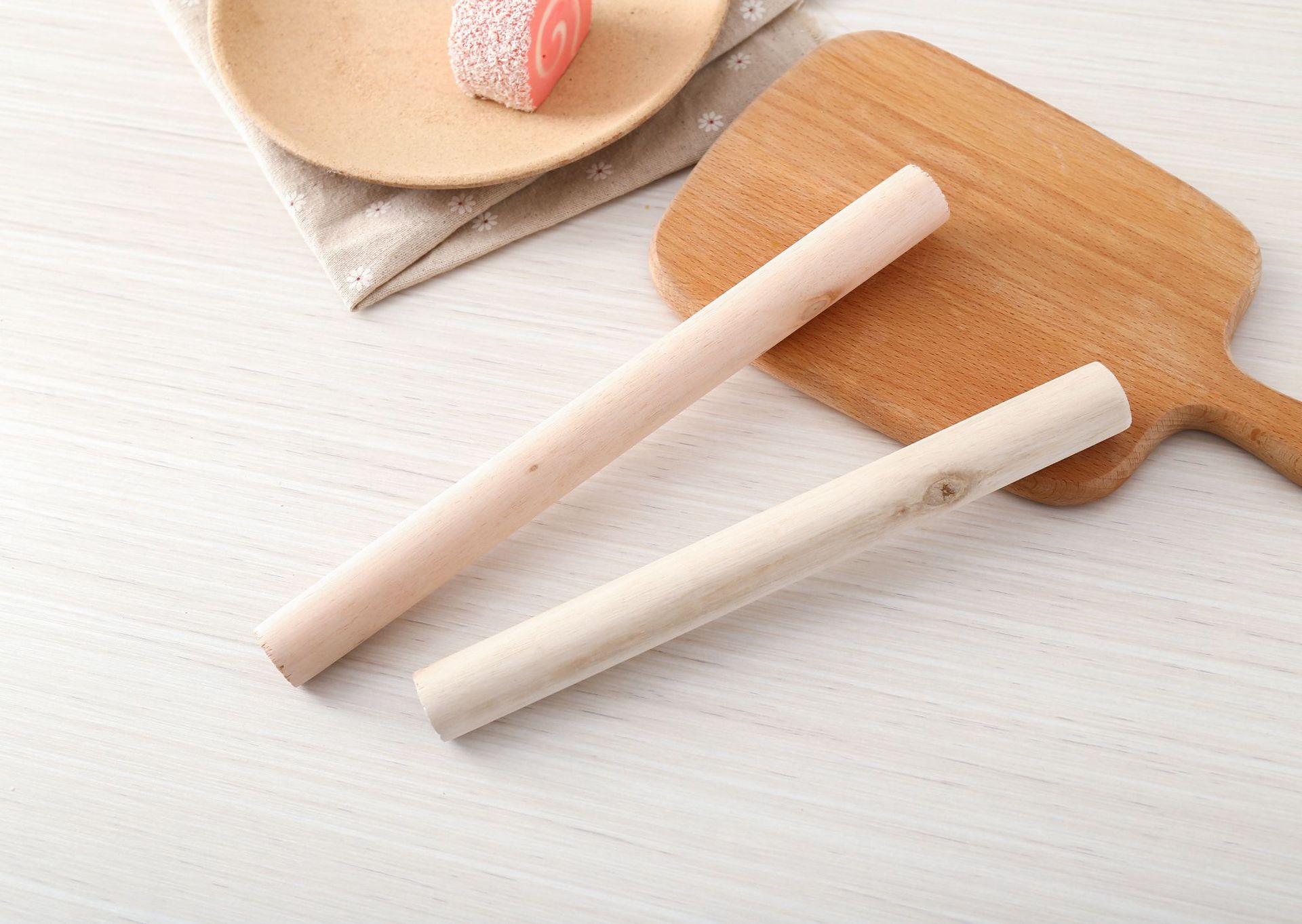 Cây lăn bột làm bánh bằng gỗ dài 28cm