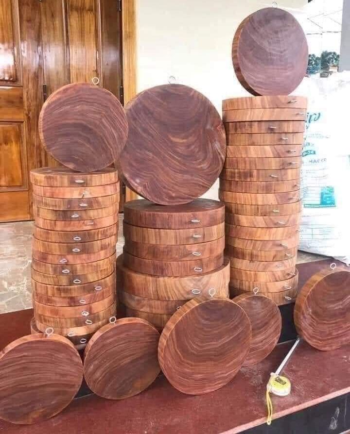 Thớt Gỗ Nghiến 100% 30cm dày 4cm