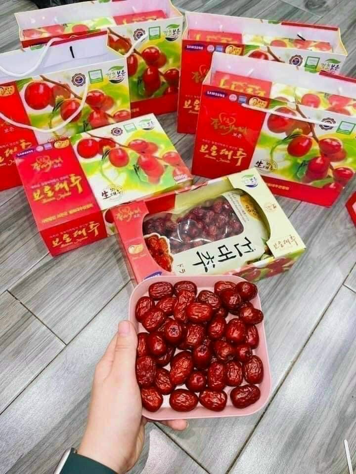 TÁO ĐỎ SẤY KHÔ - HỘP 1KG