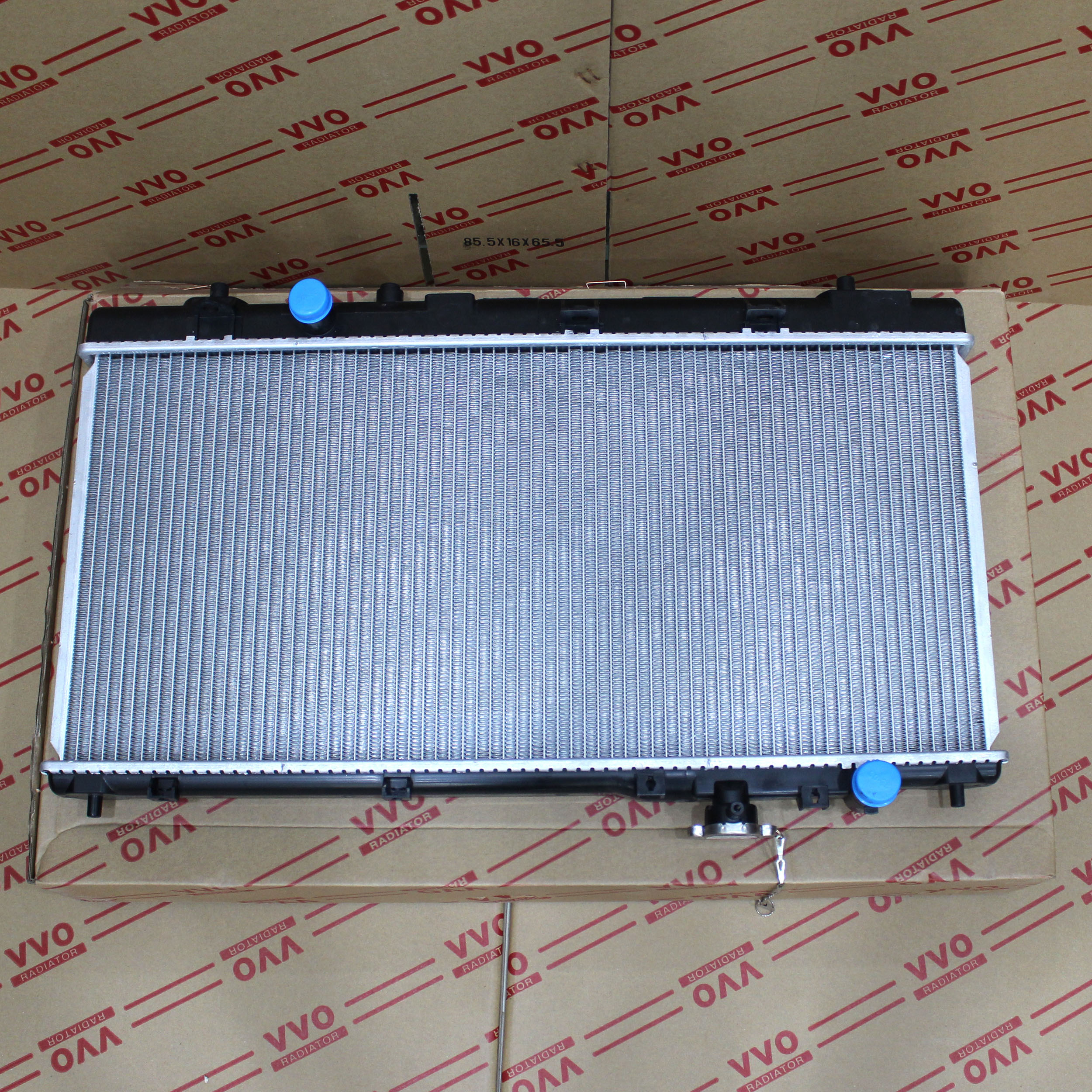 Két nước Mazda 323, 2001-2006, số sàn