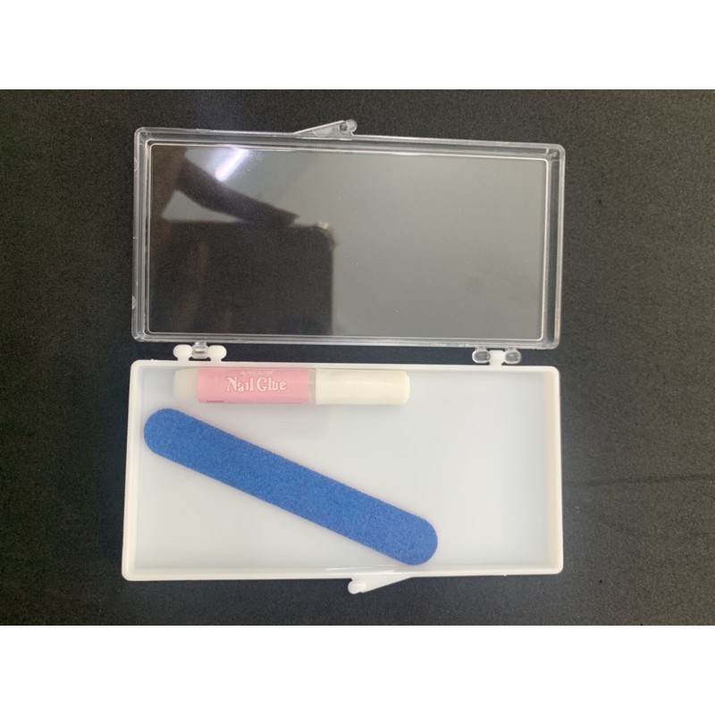 [HCM]combo hộp nhỏ đựng móng úp + dũa + keo dán móng 2g