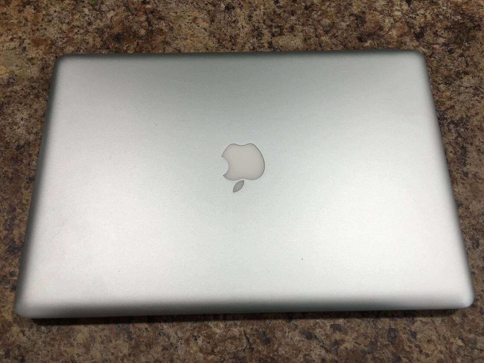 LAPTOP MB896 -INTEL CORE 2 RAM 4G SSD 128G 15.4INCH