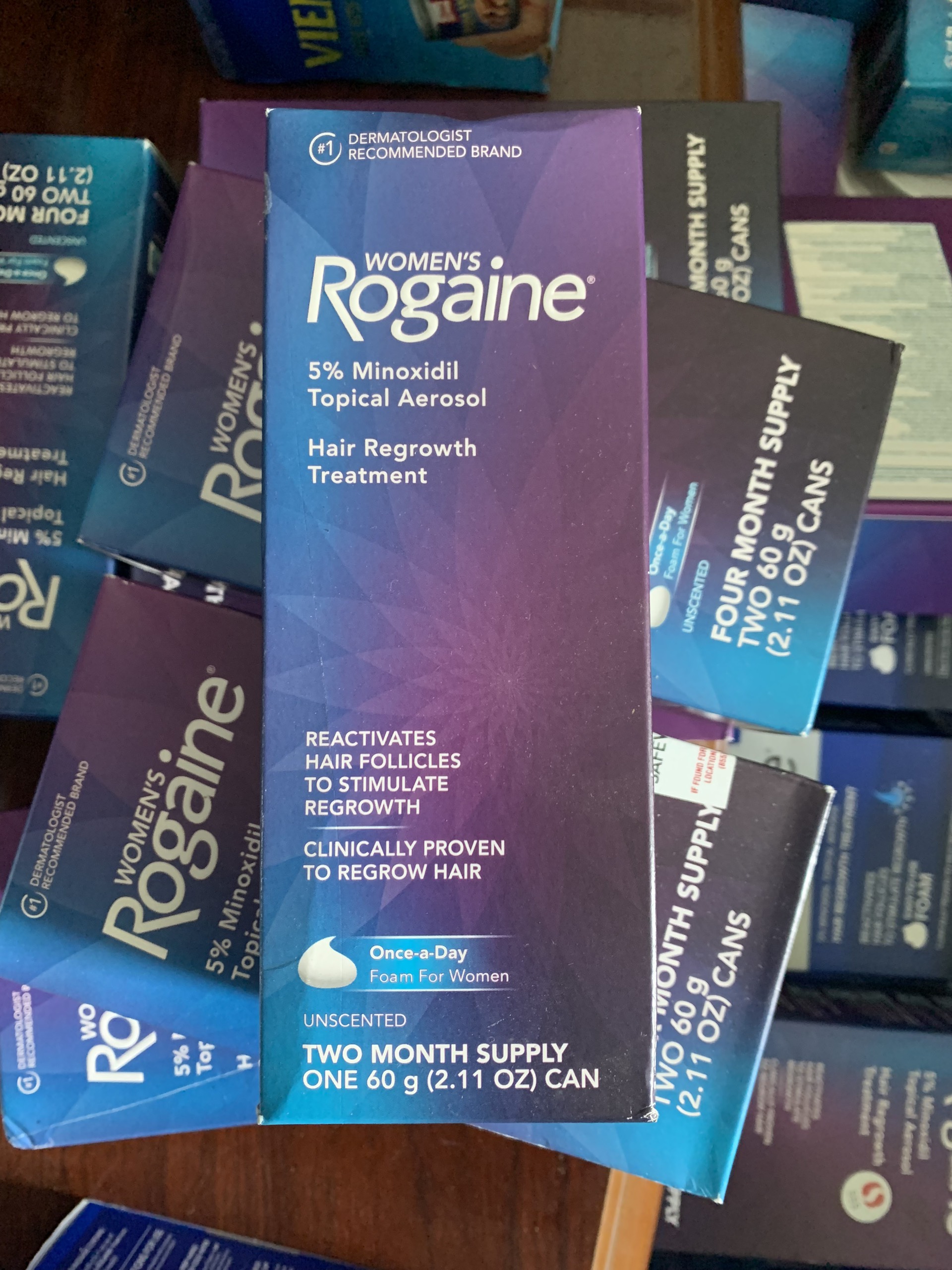 Bọt mọc tóc nữ Rogaine Women’s’ 5% Minoxidil Foam 60g