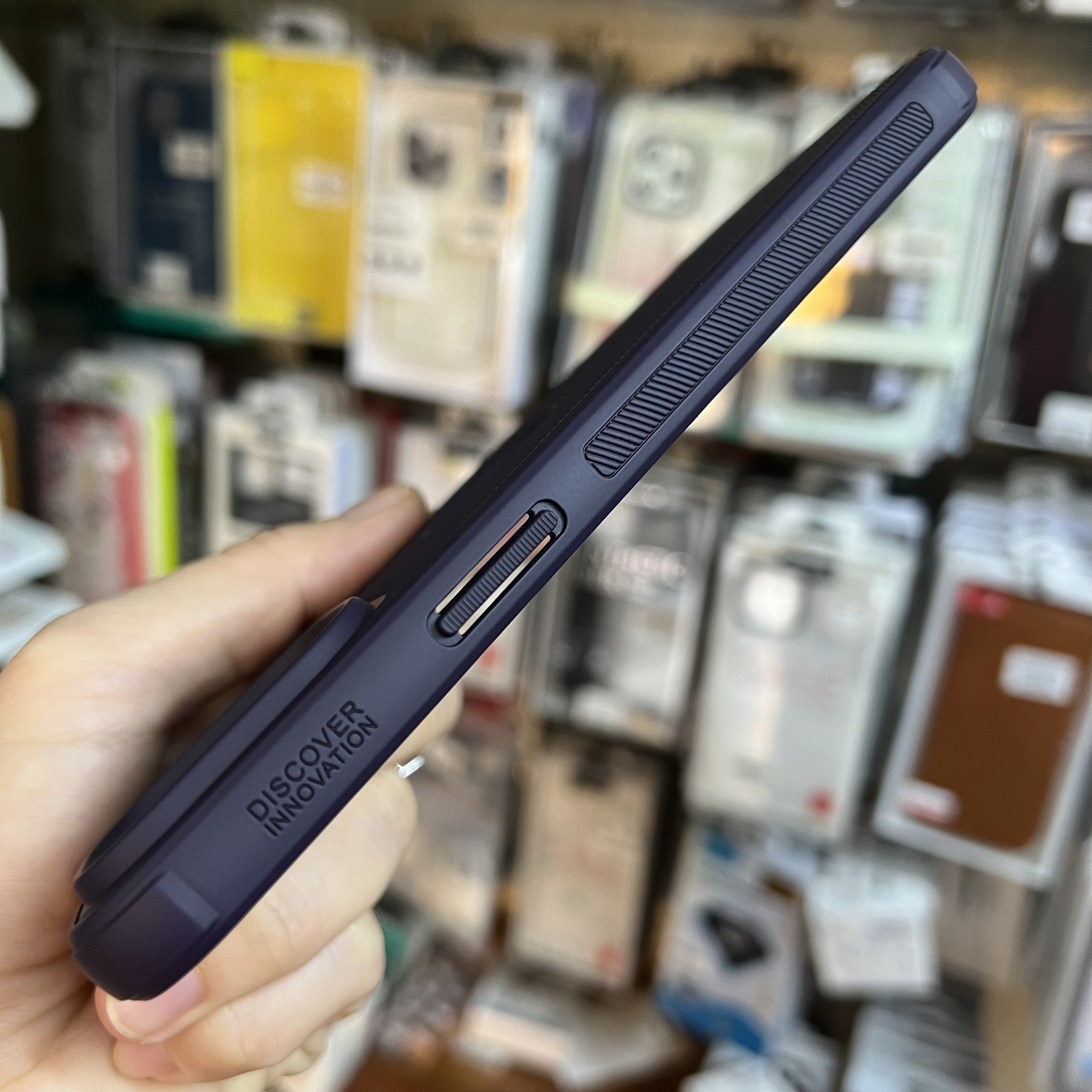 Ốp lưng iPhone 14 Pro Max Nillkin Frosted Shield màu tím