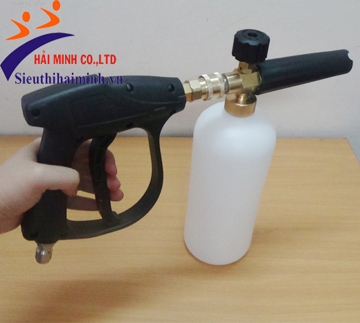 Bộ dụng cụ rửa xe và bình bọt tuyết