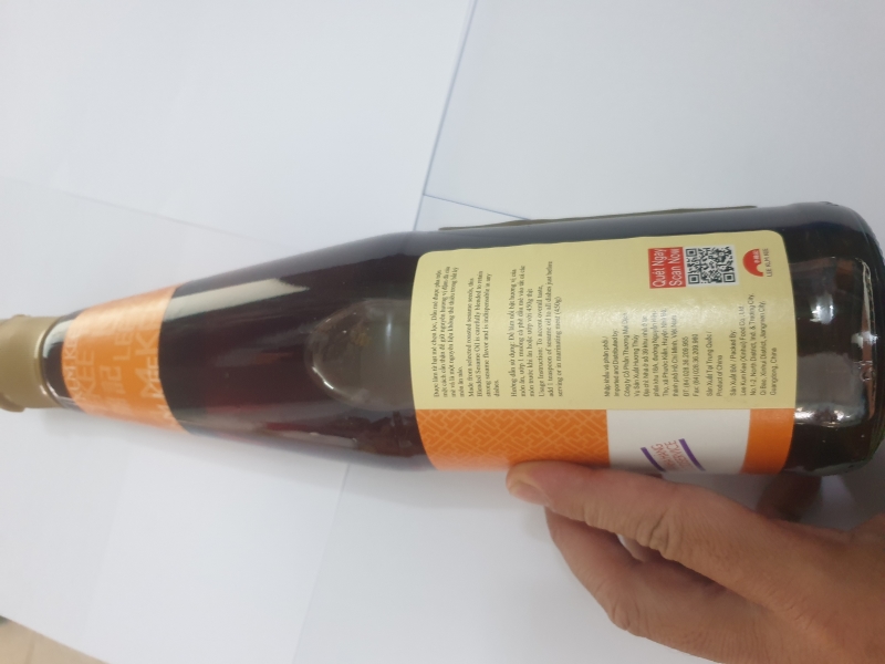 Dầu mè nhãn hiệu lee kum kee chai 750ml