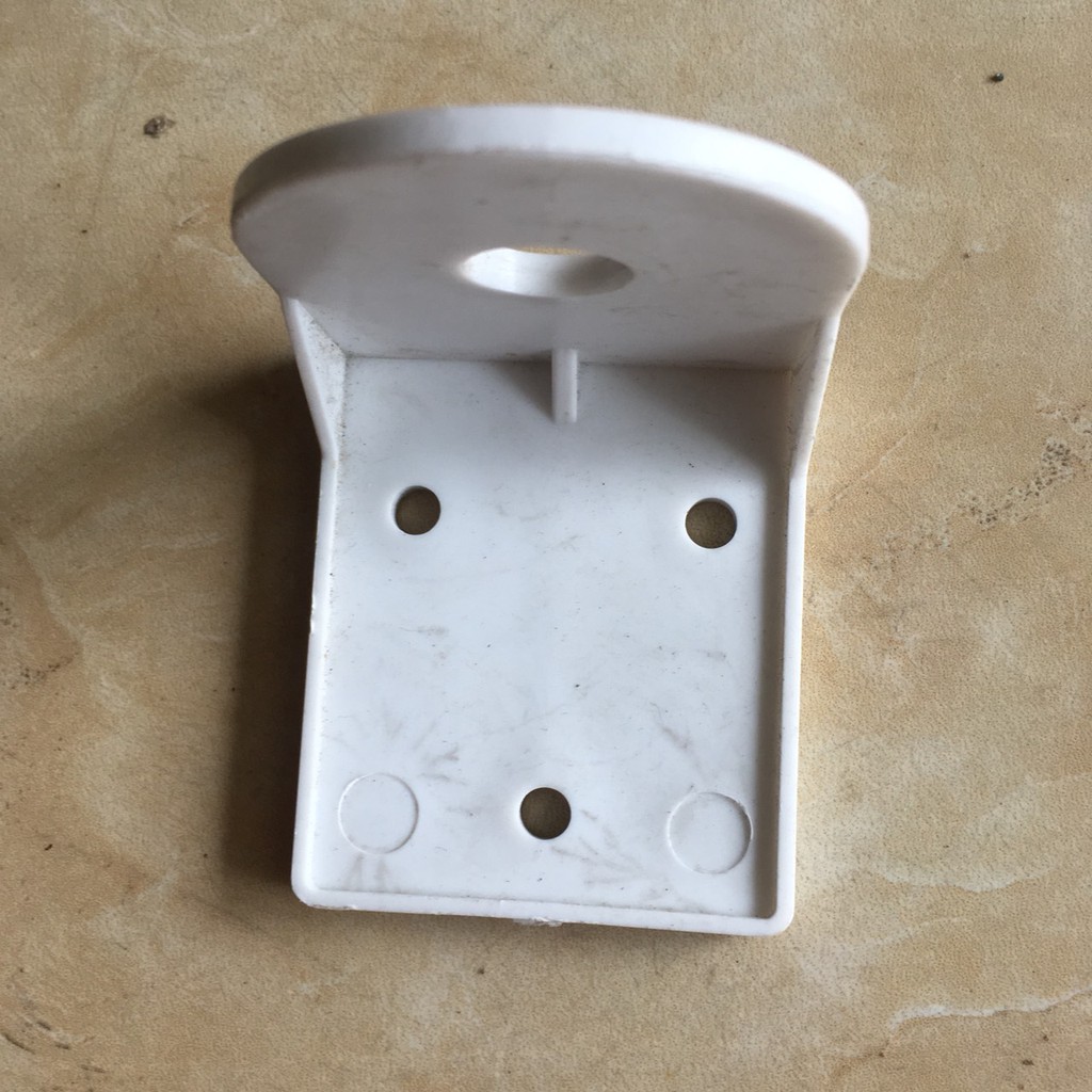 Giá đỡ vòi máy lọc nước