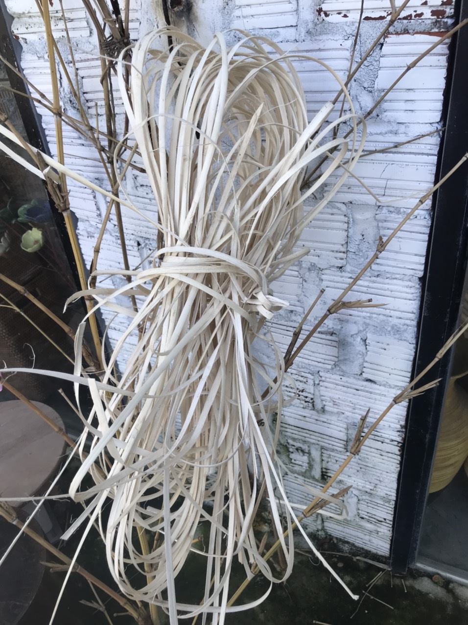 Vỏ Cây Mây Thô Tự Nhiên 5mm - Là Loại Vật Liệu Mây Dùng Đan Lát, Làm Handmade, Dây Cột Trang Trí/ Nguyên Liệu Thủ Công Dành Cho Các Lớp Học