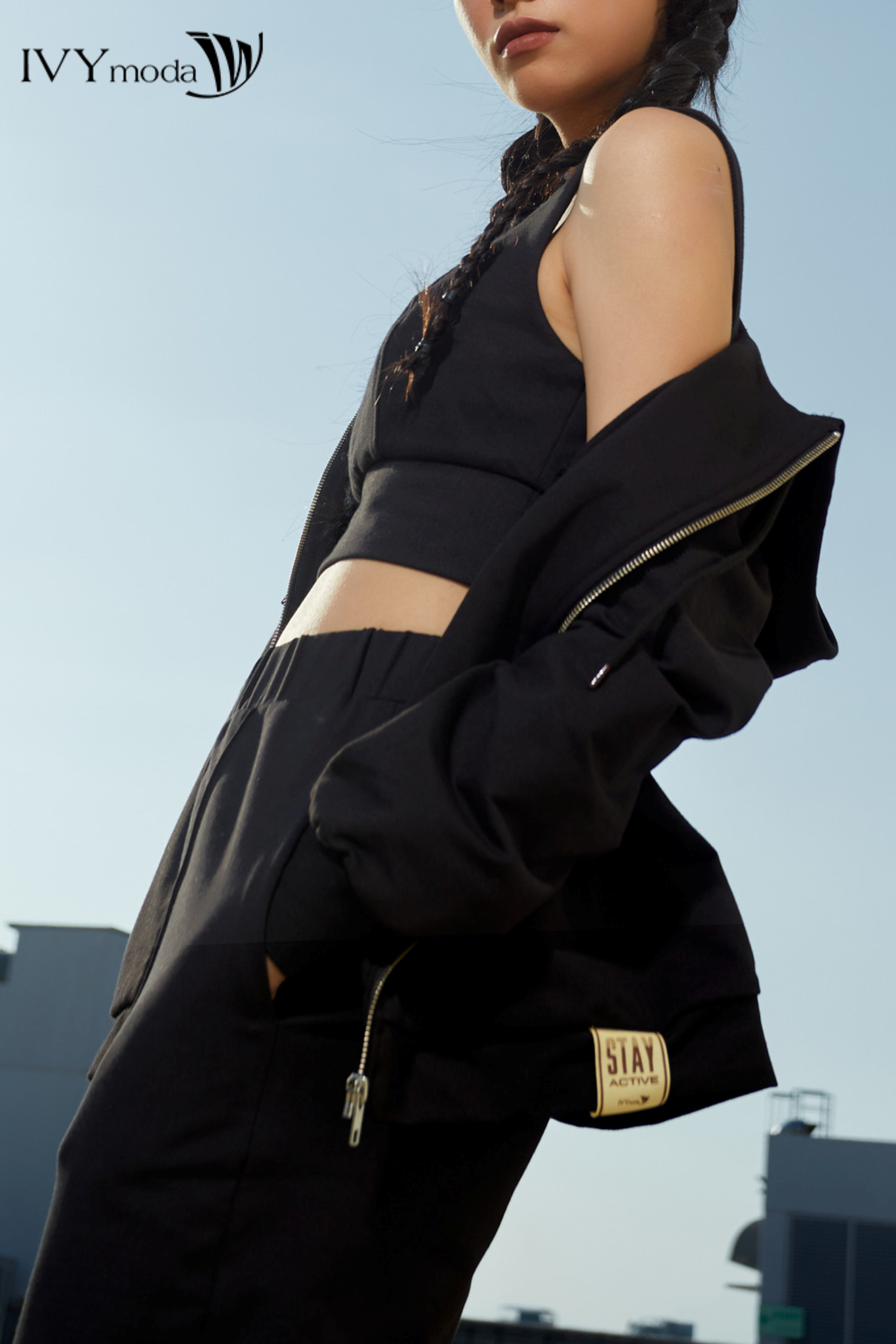Áo khoác nữ cổ mũ (KHÔNG KÈM ÁO CROPTOP) IVY moda MS 77B8996