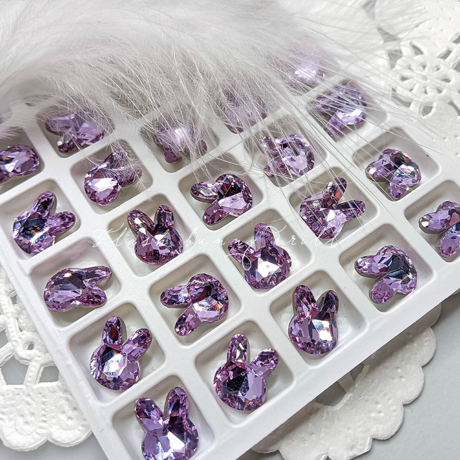 Charm nail thỏ đính đá cao cấp