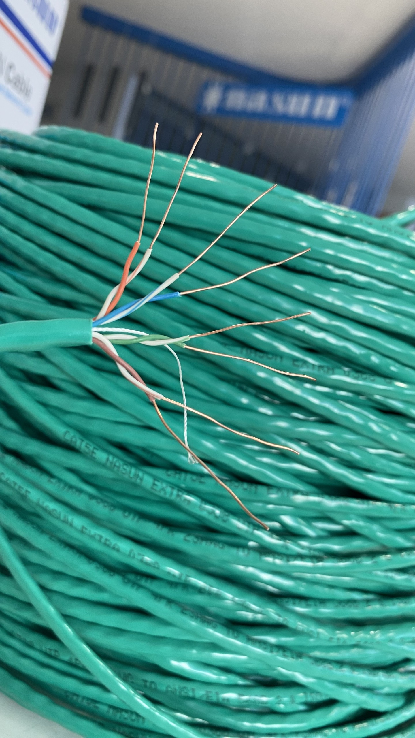 (Cuộn 305m). Dây mạng Cat5e Nasun EXTRA 0388