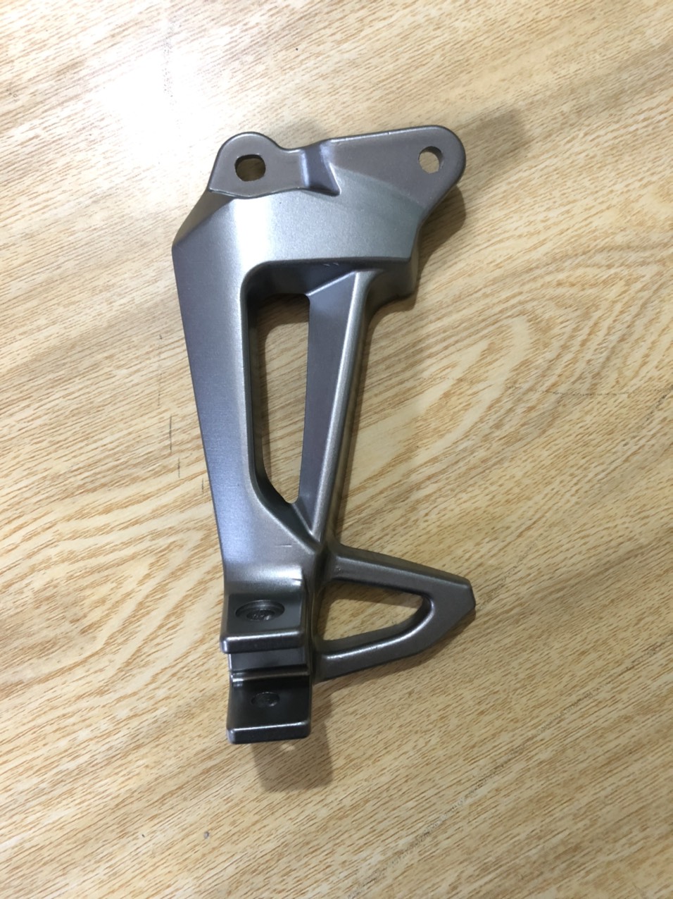 BÁT GÁC CHÂN DÀ YAMAHA SIRIUS NHẬT VÀ TRUNG QUỐC SẢN PHẨM LOẠI 1 LÊN ZIN KHÔNG CHẾ CHÁO THEO XE