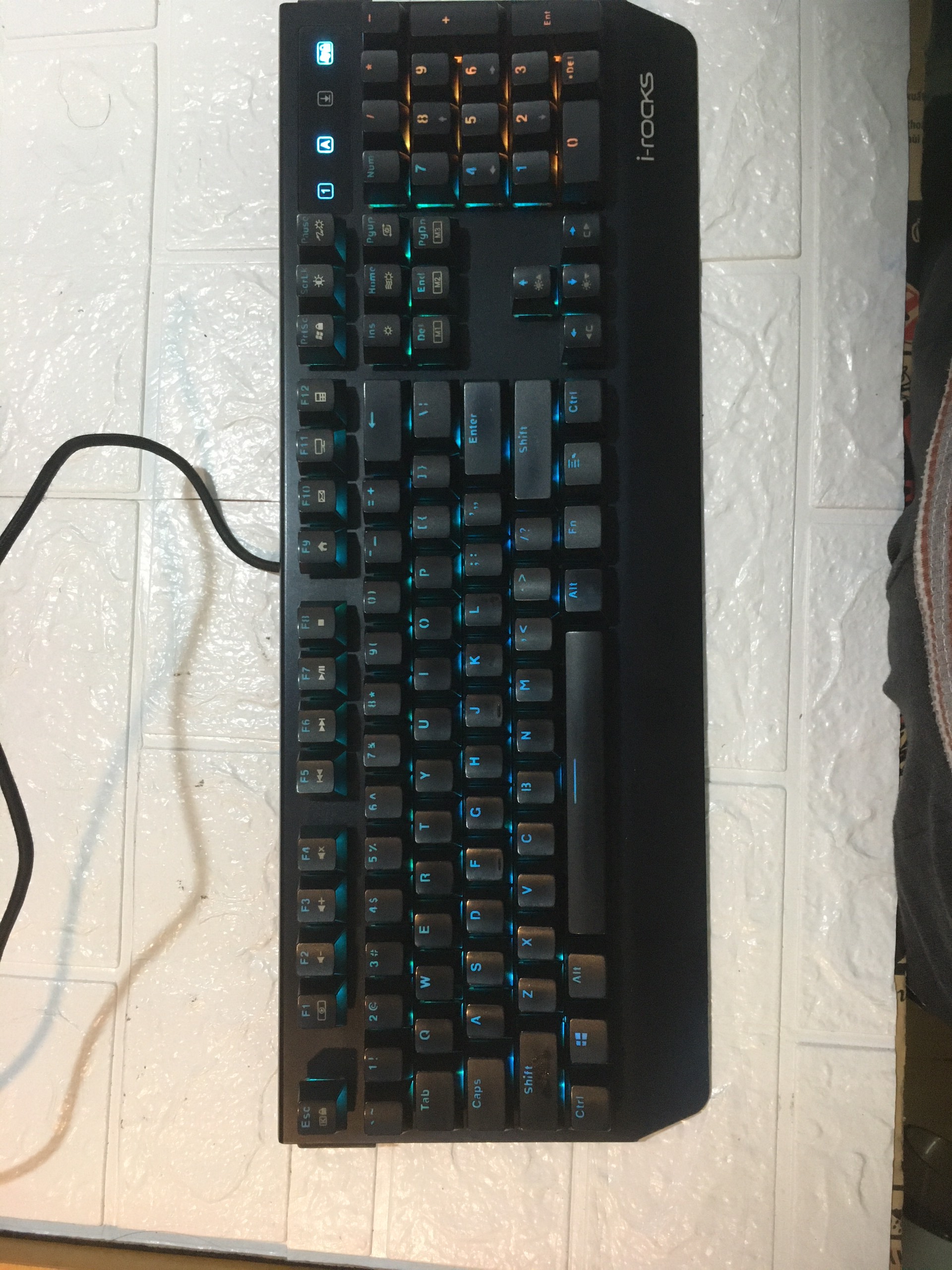 Bàn Phím Cơ I-Rocks K60M RGB Switch Cherry Red / Blue ( 2nd 95%)
