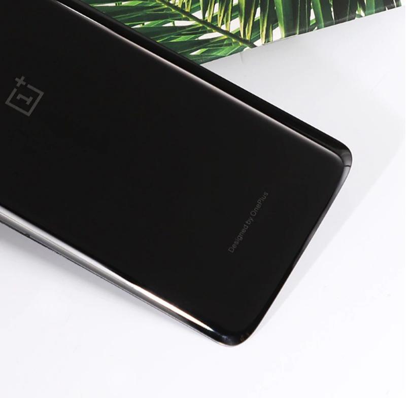 Thay nắp lưng oneplus 6t chất lượng miễn phí công thay