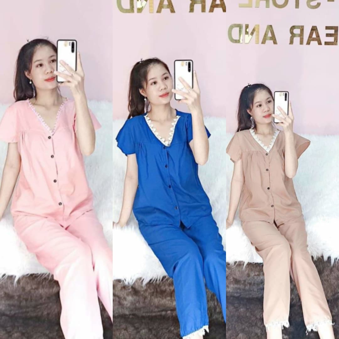Bộ pijama kate lụa cổ tim phối ren, tay ngắn quần dài