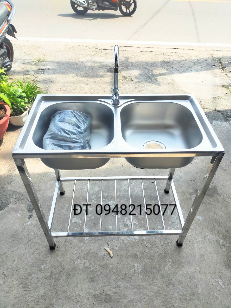 CHẬU RỬA CHÉN CÓ KHUNG ĐẾ INOX CAO CÂP ( KHUNG THÁO RỜI )
