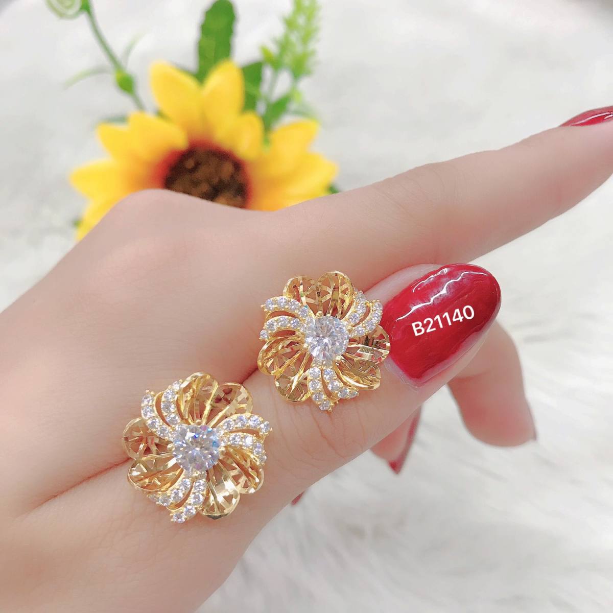 Bông tai nữ mạ vàng Hoa Xoáy Đính Đá (01 Đôi Khóa Móc Gài) M1 04.12 33r