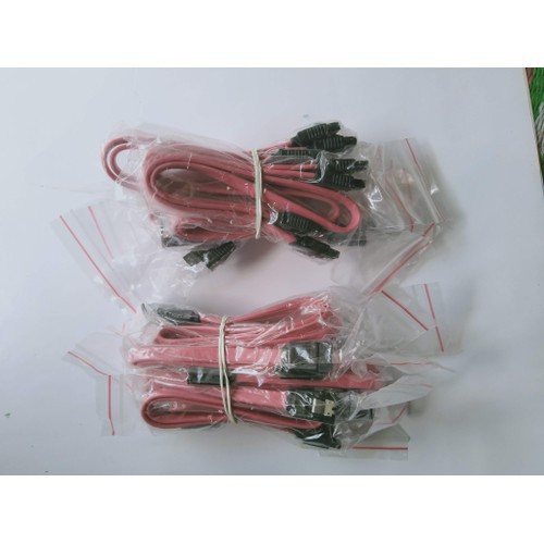 Cáp tín hiệu SATA