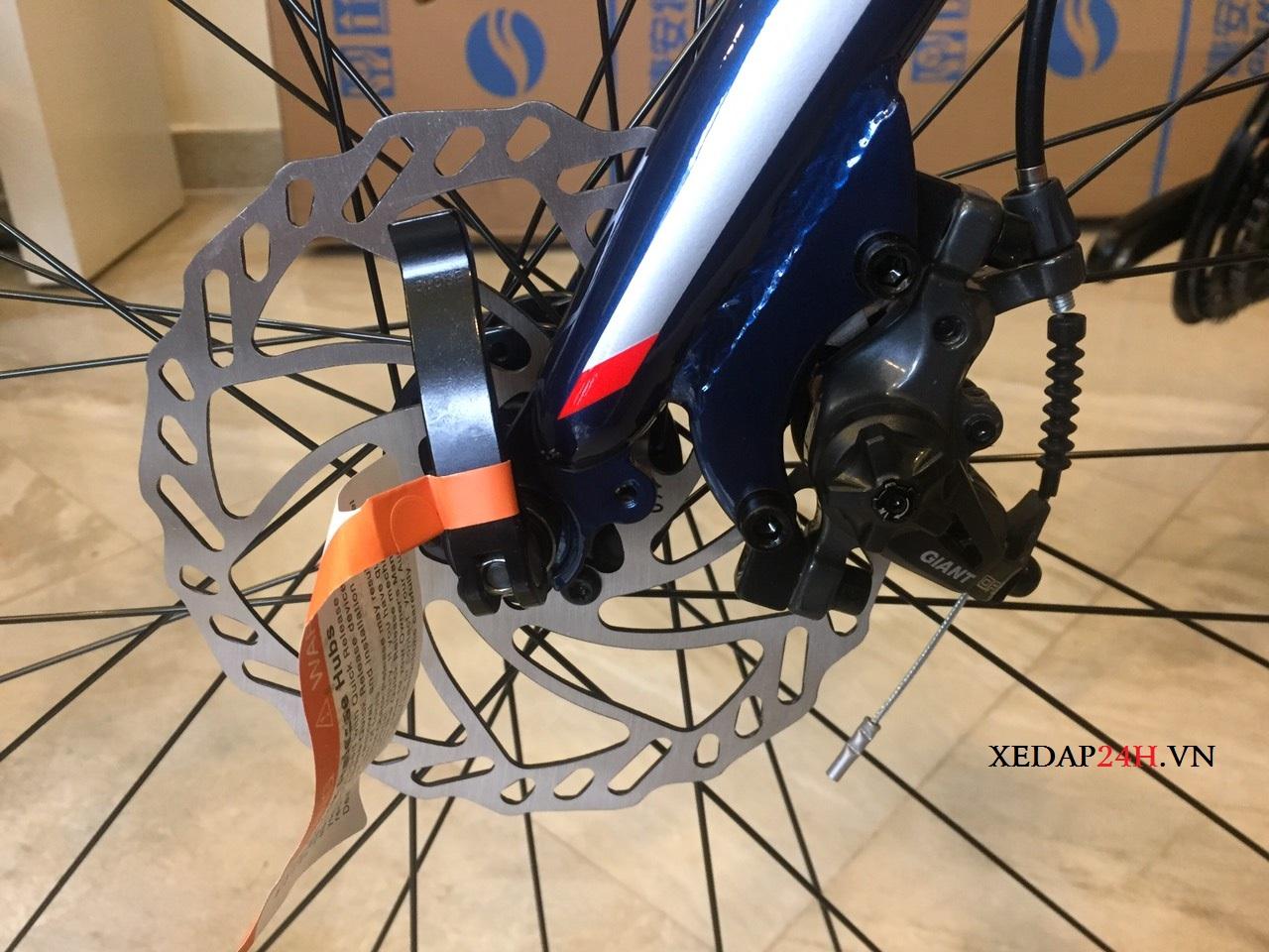 xe đạp thể thao đường phố GIANT ESCAPE 2 2020