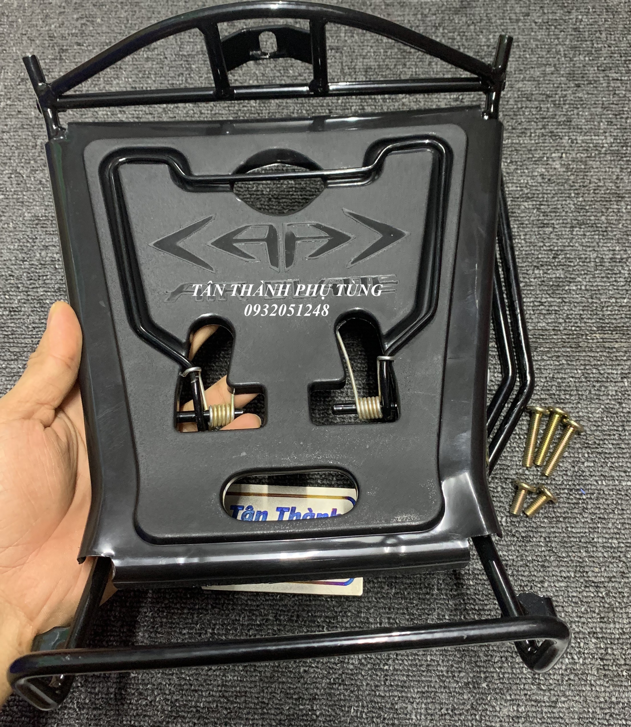Baga giữa nhựa đen Air Blade 2013-2019