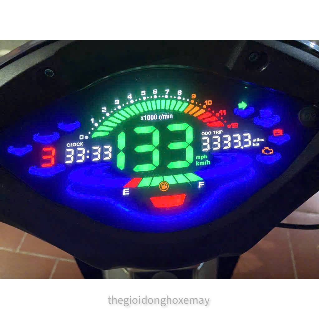 Đồng Hồ Điện Tử LCD Rs Plus 2023