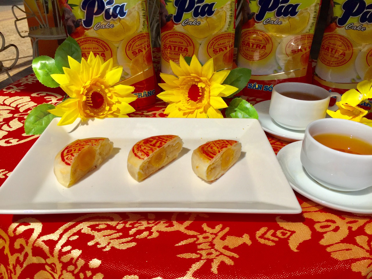 Bánh pía đậu xanh sầu riêng