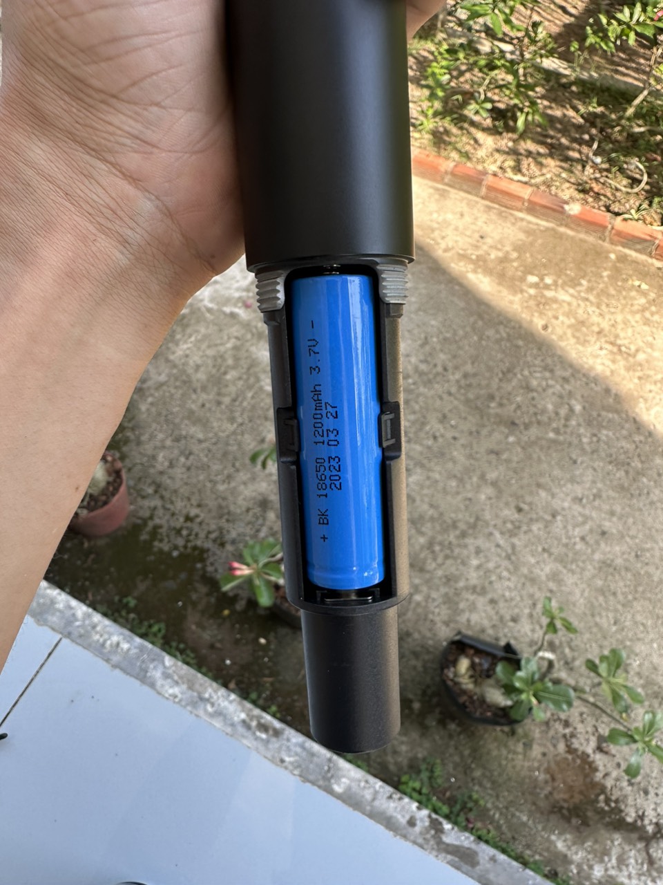 Micro Loa Kéo Cao Cấp sử dụng pin 18650