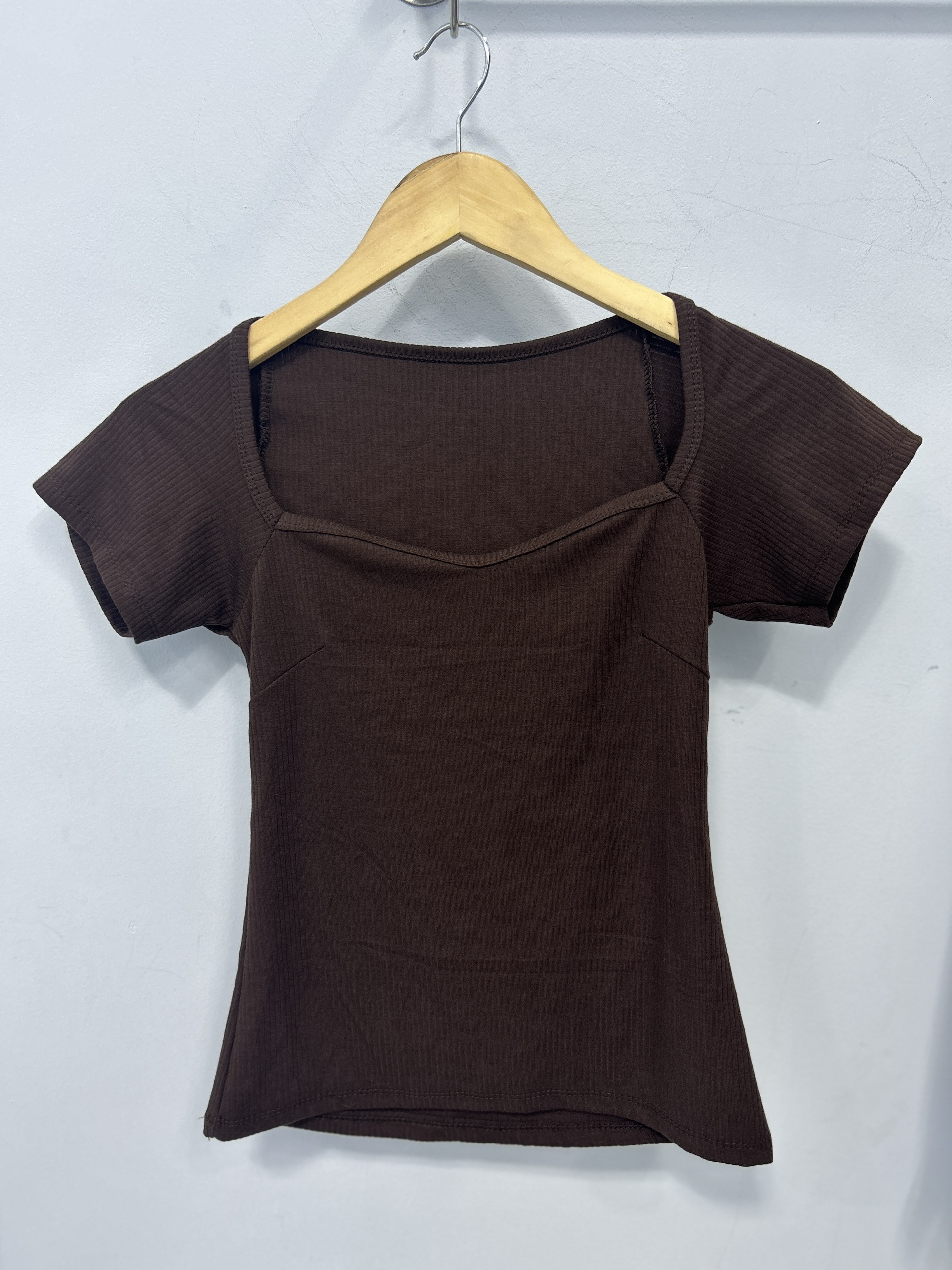 Áo thun cúp ngực cổ vuông chất thun co dãn form ôm body