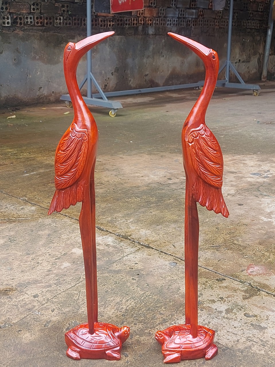 Cặp hạc thờ đặt bàn gia tiên bằng gỗ xoan đào cao 60 cm vvv