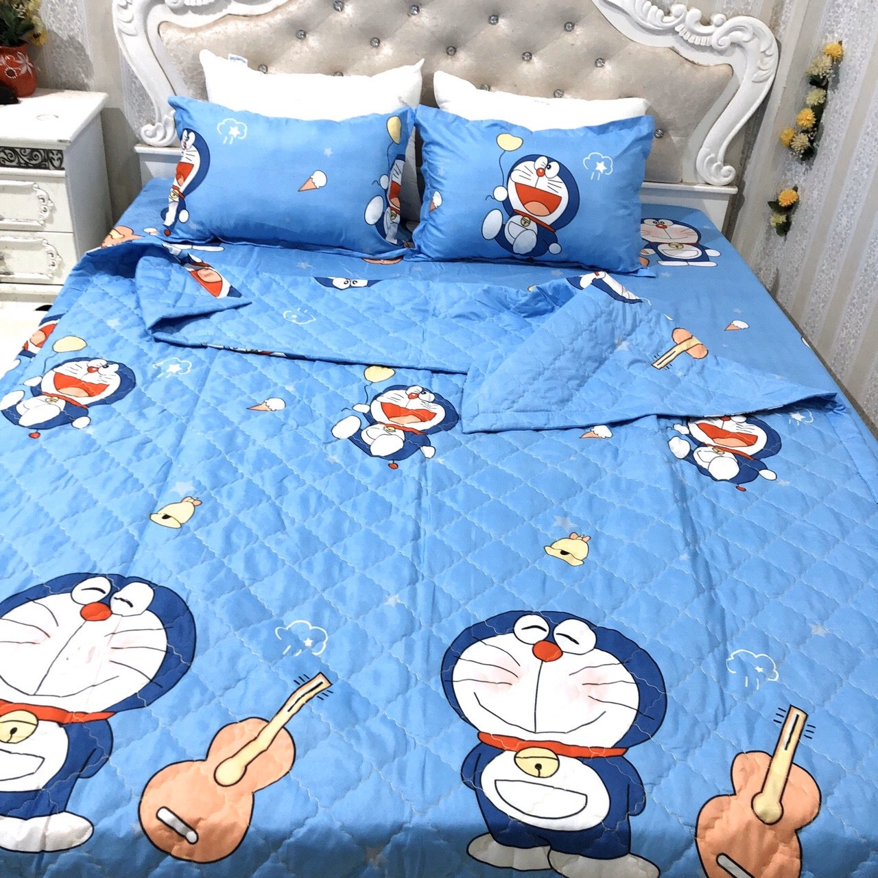 Bộ Ga Gối Cotton ( tặng kèm áo gối ôm ) Mẫu Doremon Đàn