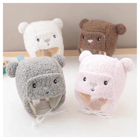 Mũ gấu lông cừu buộc dây cho bé