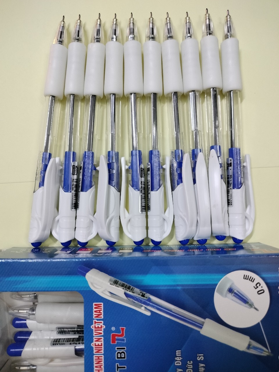 Bút Bi xanh TL (Hộp 20 Chiếc)