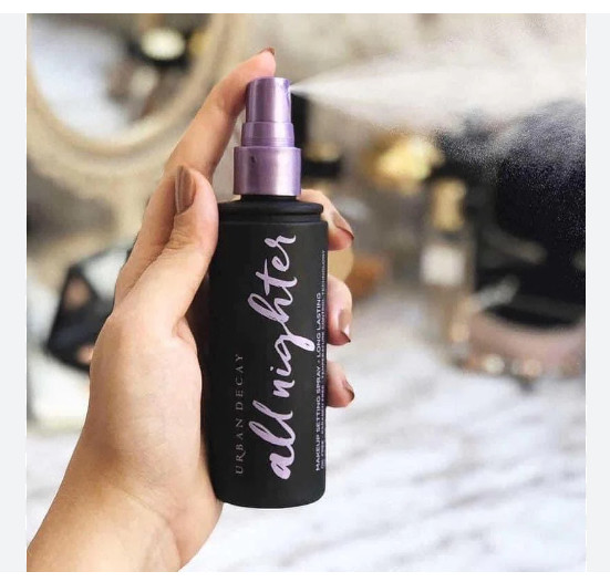Xịt khóa nền urban decay all nighter 118ml
