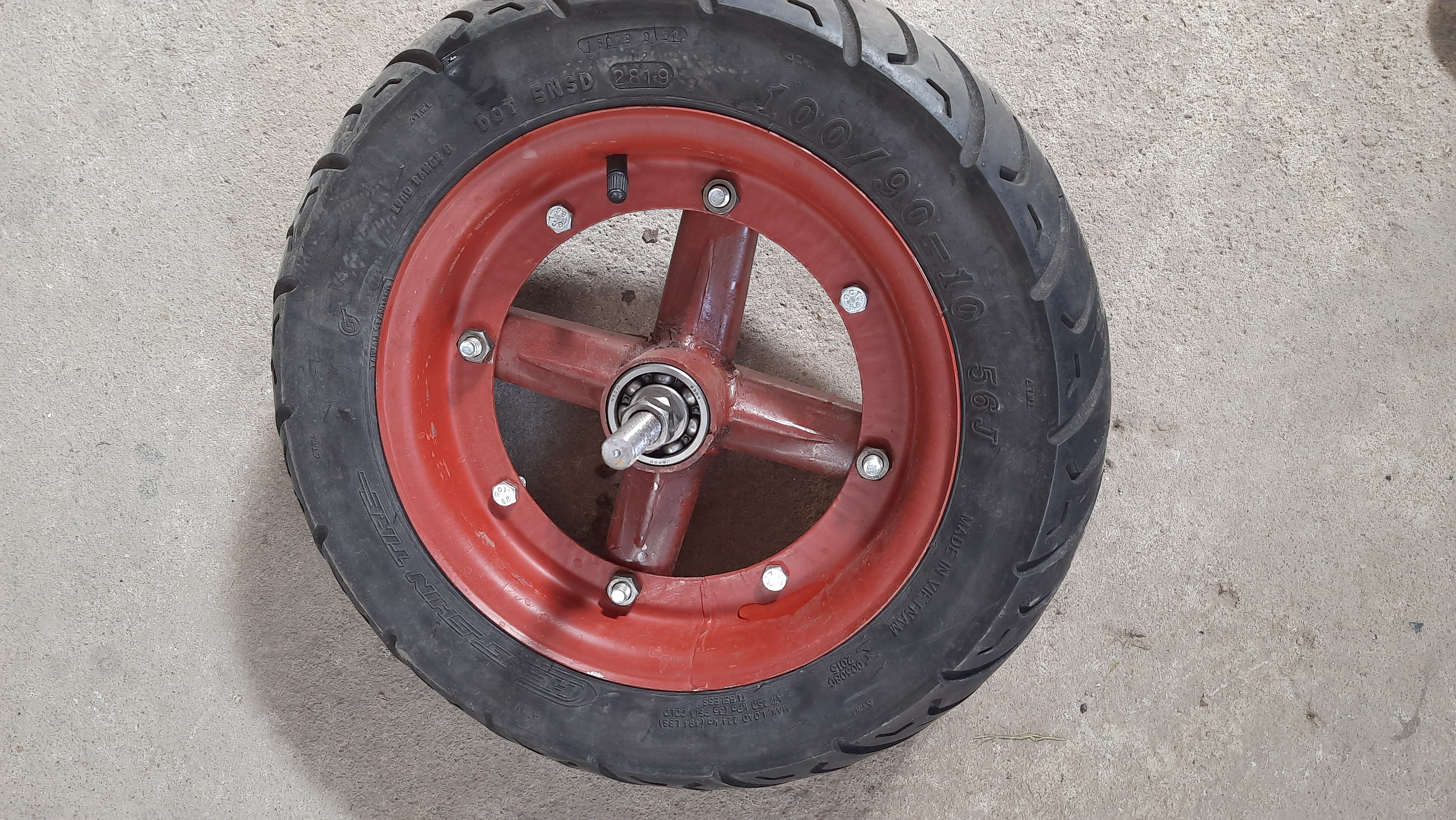 Bánh xe lôi kèm trục