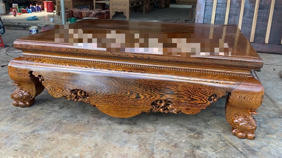 Sập Đại Chân Quỳ Dạ Cá Trơn Gỗ Mun Đuôi Công