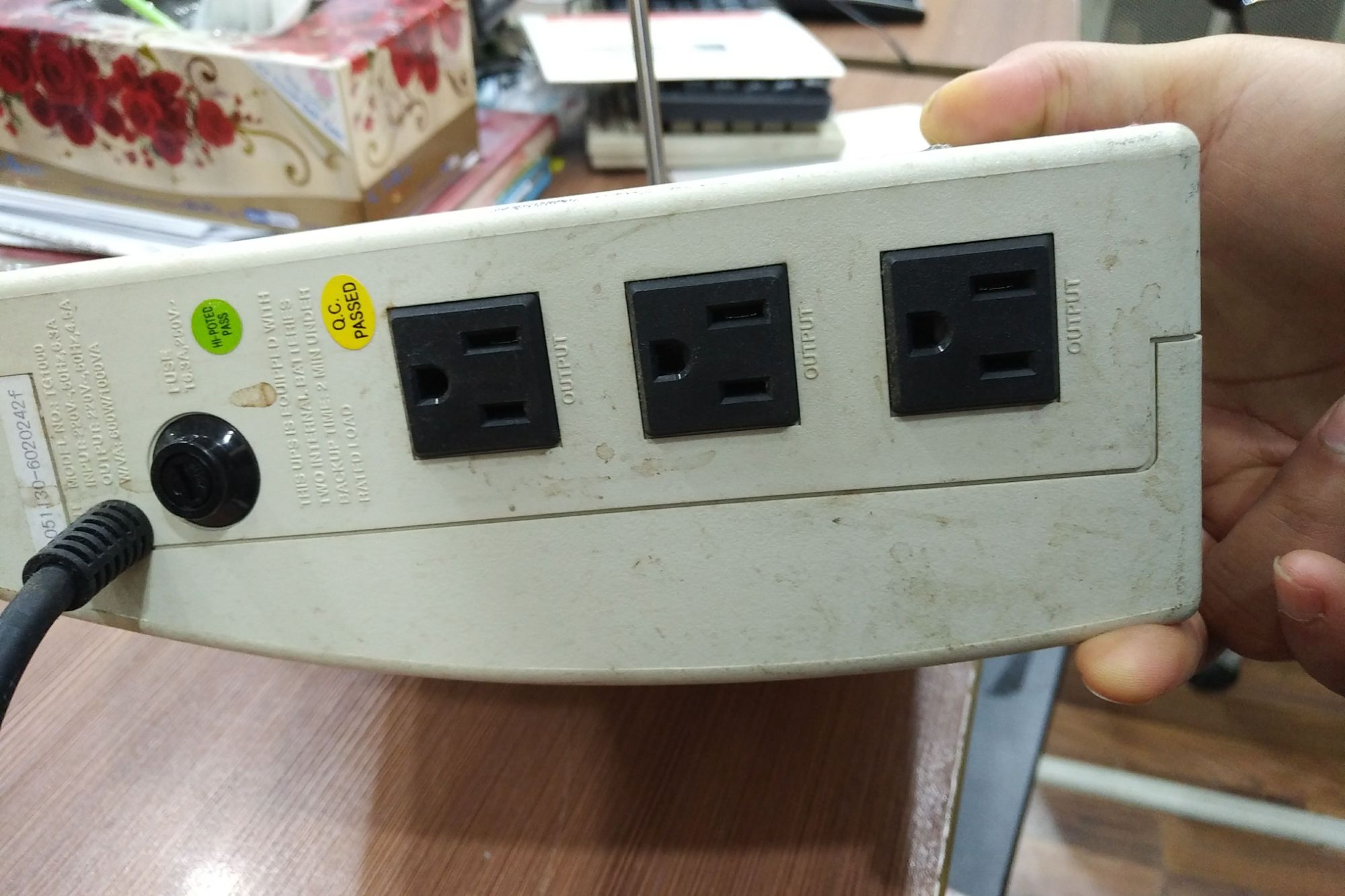 Ups santak 1kva 1000va - Lưu điện chưa có bình ắc quy