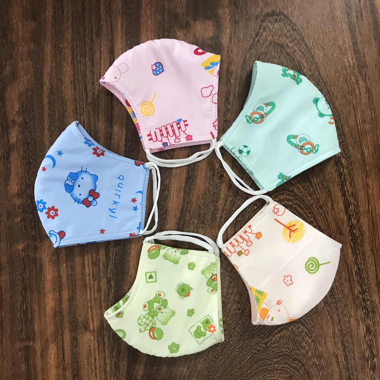 Combo 5 khẩu trang 3 lớp 2 mặt vải siêu giống nhau có 2 hình thú và bông lựa chọn ảnh thật giao màu ngẫu nhiên