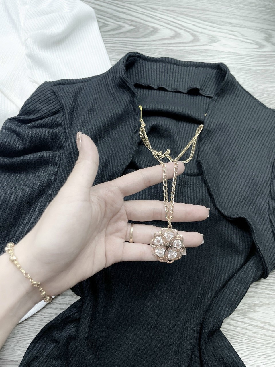 [HCM]Áo ray dài phối vòng siêu xinh chất vải thun
