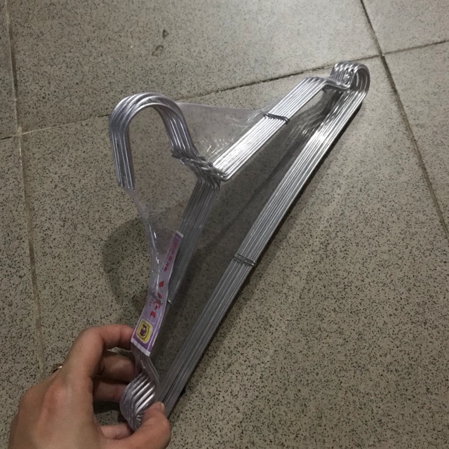 Combo 30 chiếc Móc treo quần áo loại nhỏ cho bé (28x16x0.5cm)