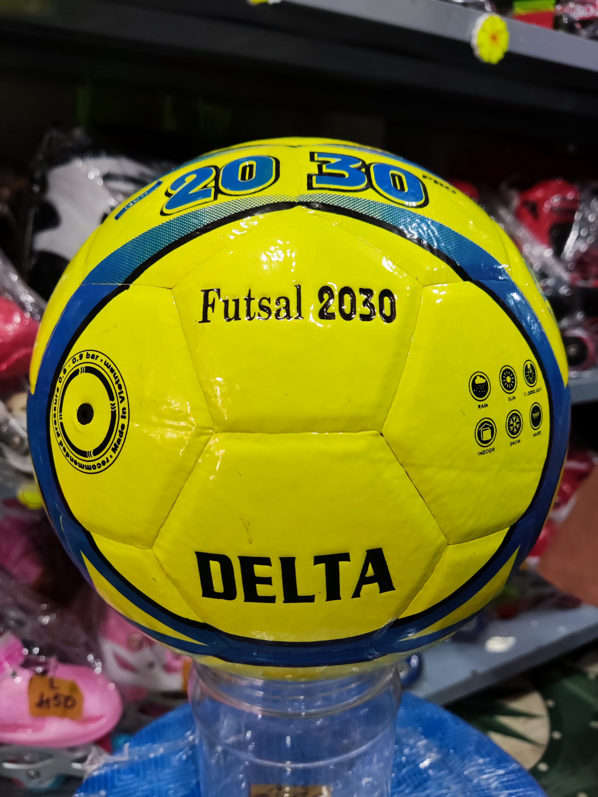 Banhh Bóng Đá Futsal Prostar 2030 Delta Số 4 <Tặng Kim bơm/Lưới>