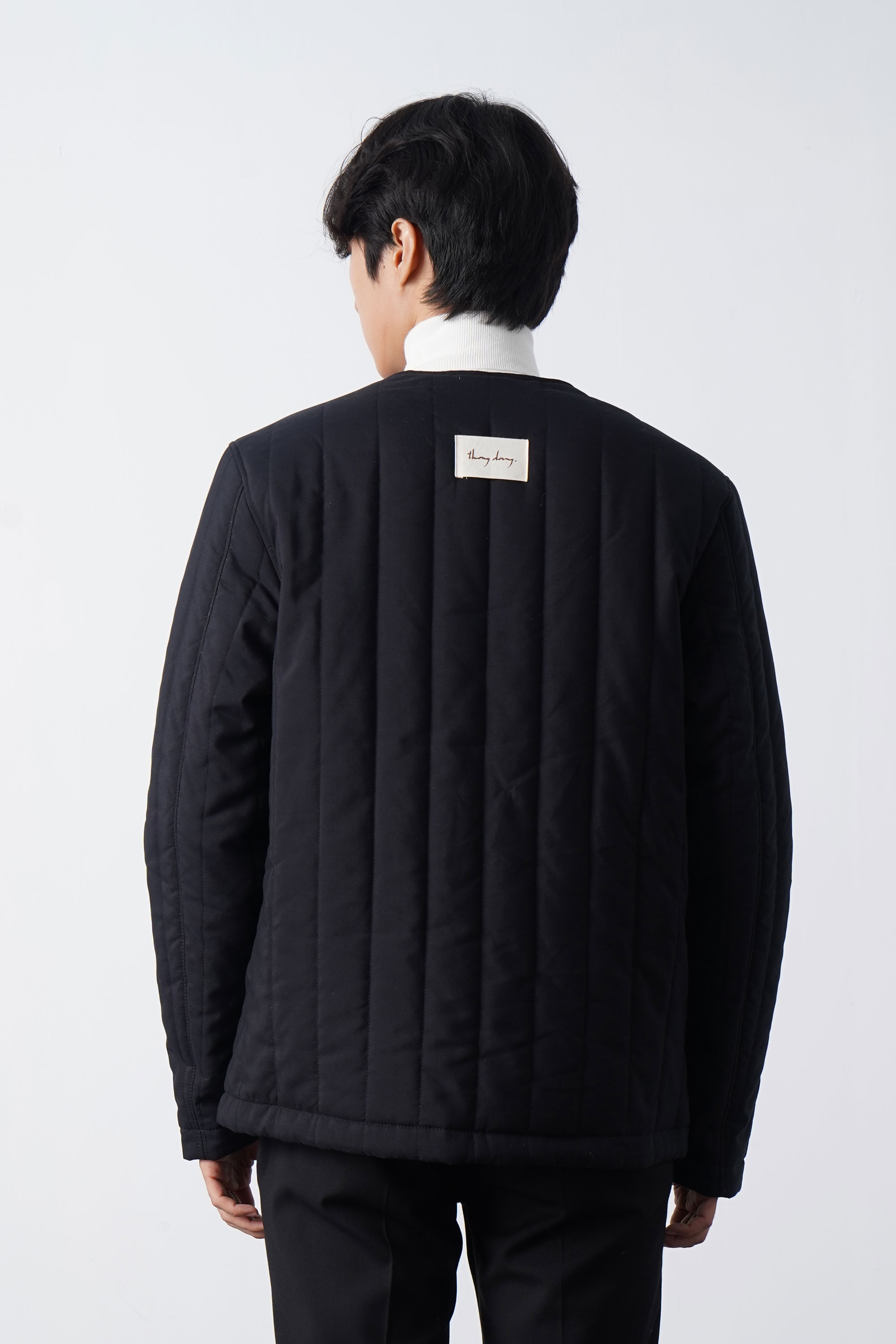 Áo Khoác Nam Chần Bông Polyester Cổ V Form Regular - Routine 10F21JAC012