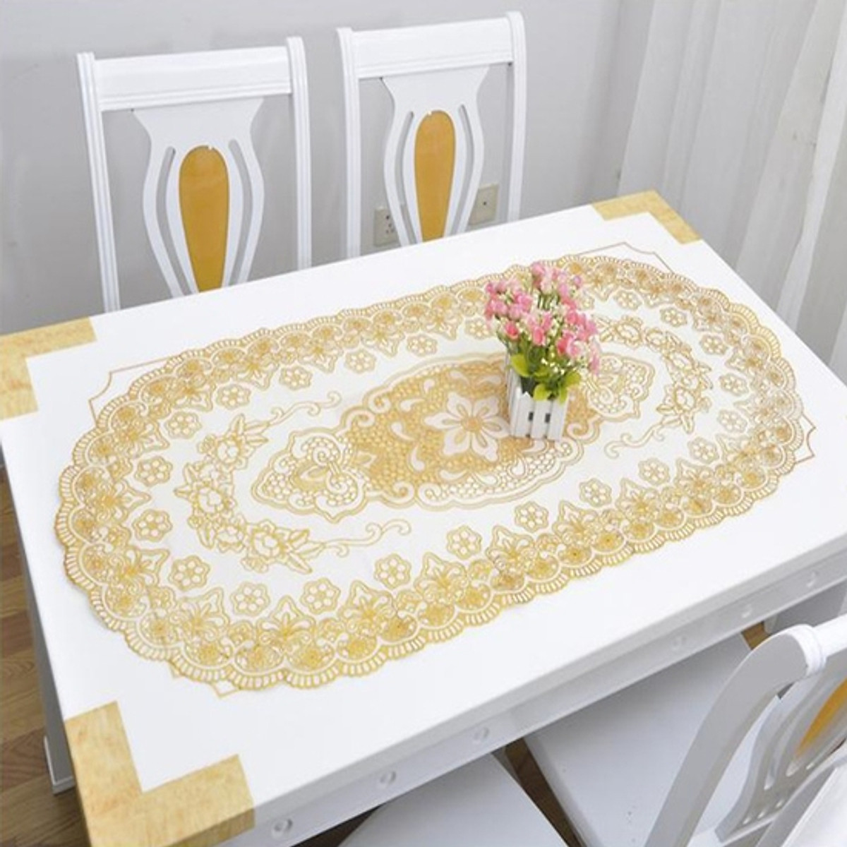 , khăn trải bàn ren hoa oval, khăn trải bàn oval phong cách hoàng gia, khăn trải bàn hoa văn nổi sang trọng