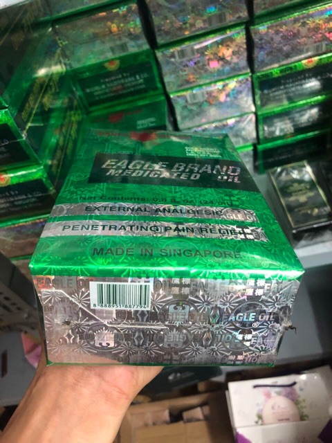 [HCM]Dầu Gió Nước Xanh 2 Nắp SingaPore Eagle Brand 24ml