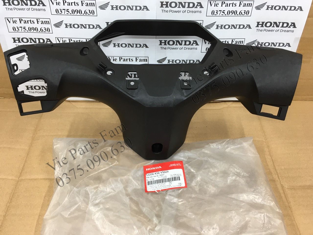 Nắp sau tay lái (ốp đầu sau) xe Winner X (đời khóa chìa, xi nhan trước giống xi nhan sau dễ gãy), hàng din Honda mới 100%