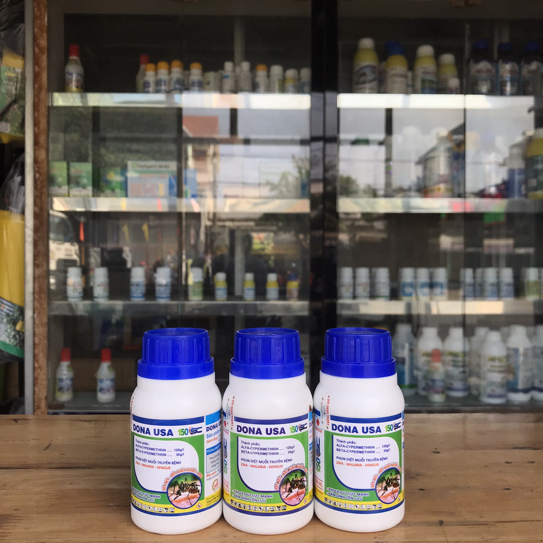 Thuốc diệt muỗi DONA USA 150SC - Chai 100ml
