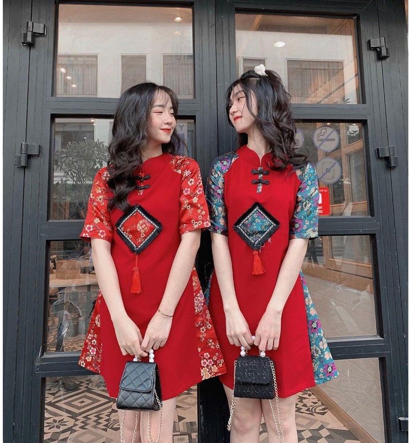 SÉT ÁO DÀI CÁCH TÂN KÈM VÁY HỌA TIẾT THỔ CẨM BEYEU1688 - BY2004